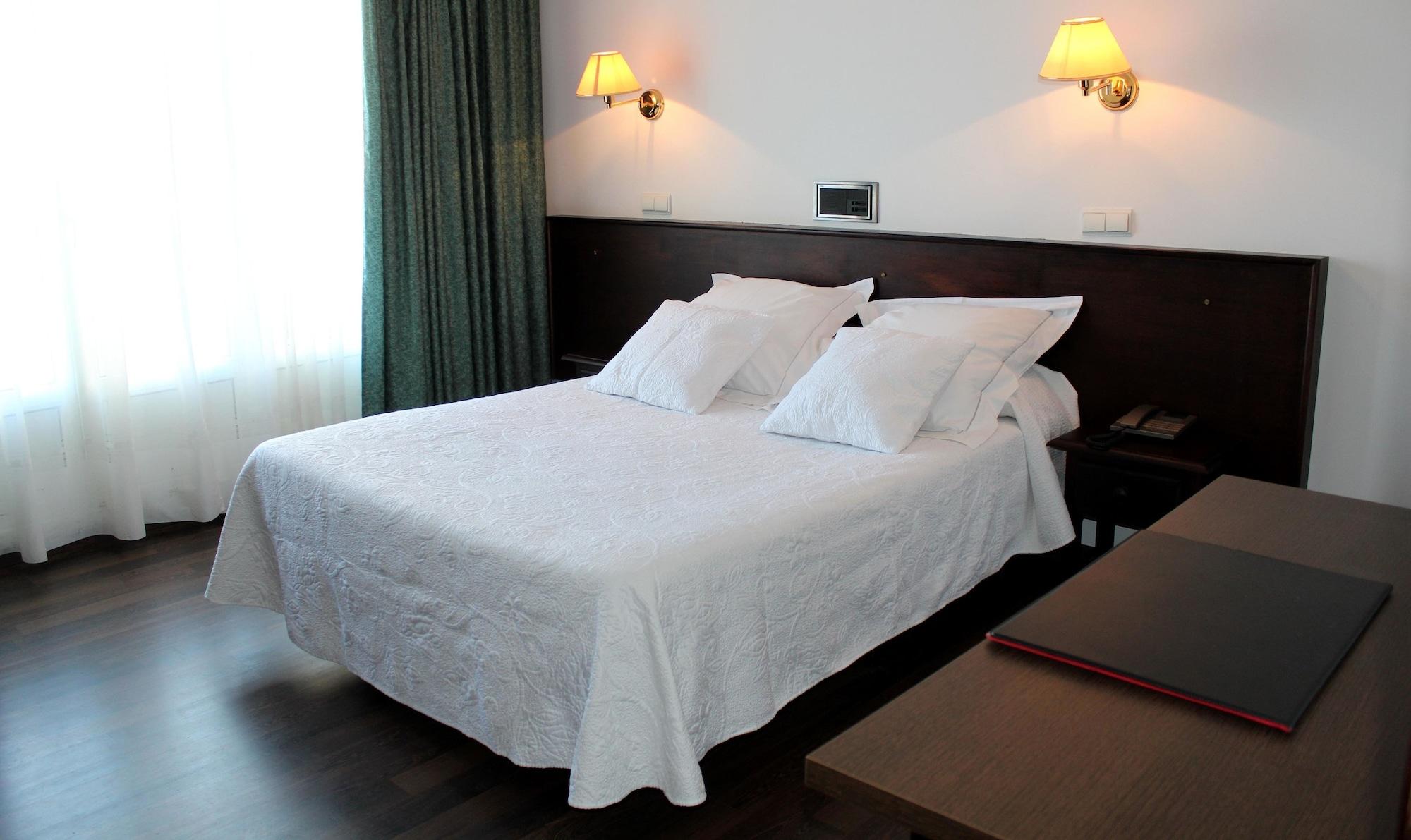Hotel Park Noia Bagian luar foto