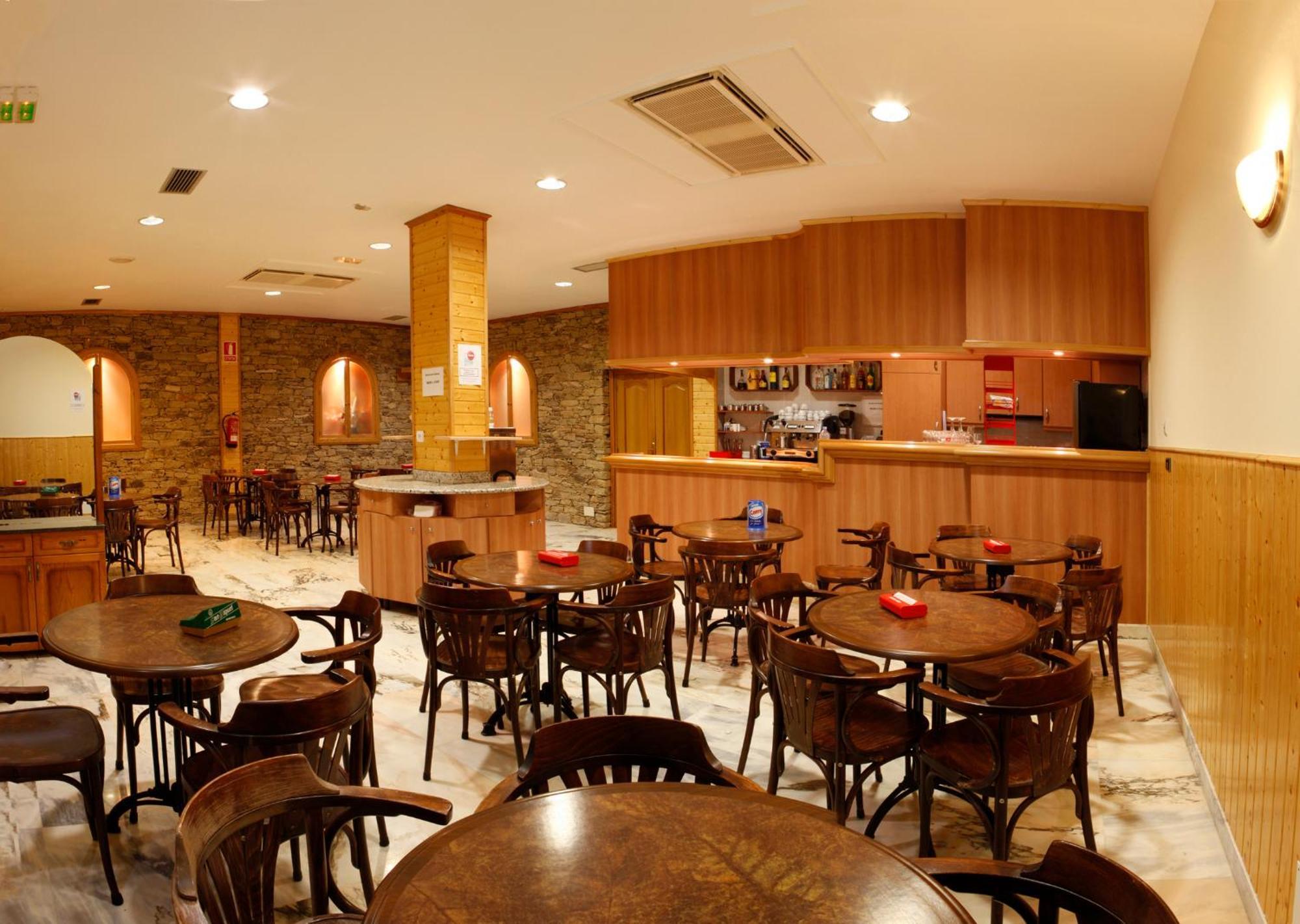 Hotel Park Noia Bagian luar foto