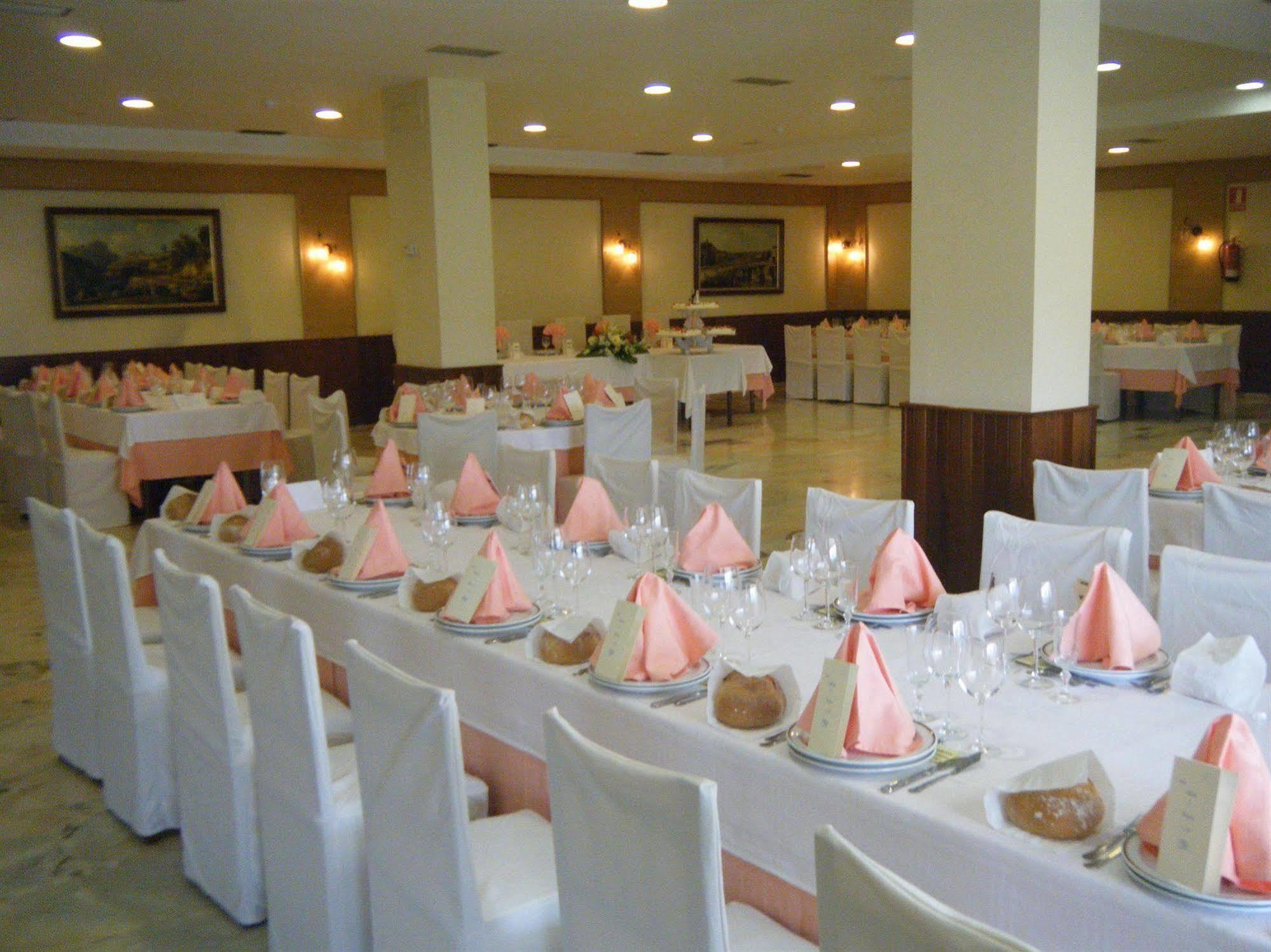 Hotel Park Noia Bagian luar foto